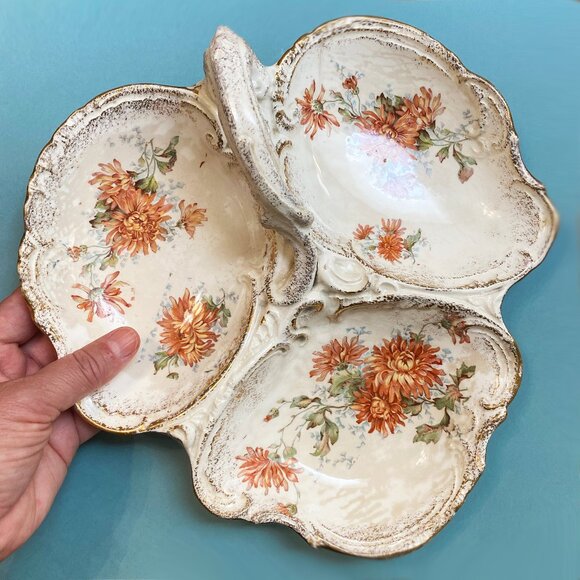 Antique Serving Platter with Gold Detail - Condiment Dish - Transfer Ware - Picture 2 of 7